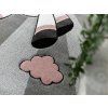 Detailný pohľad na farby a výšku vlasu na koberci Unicorn.